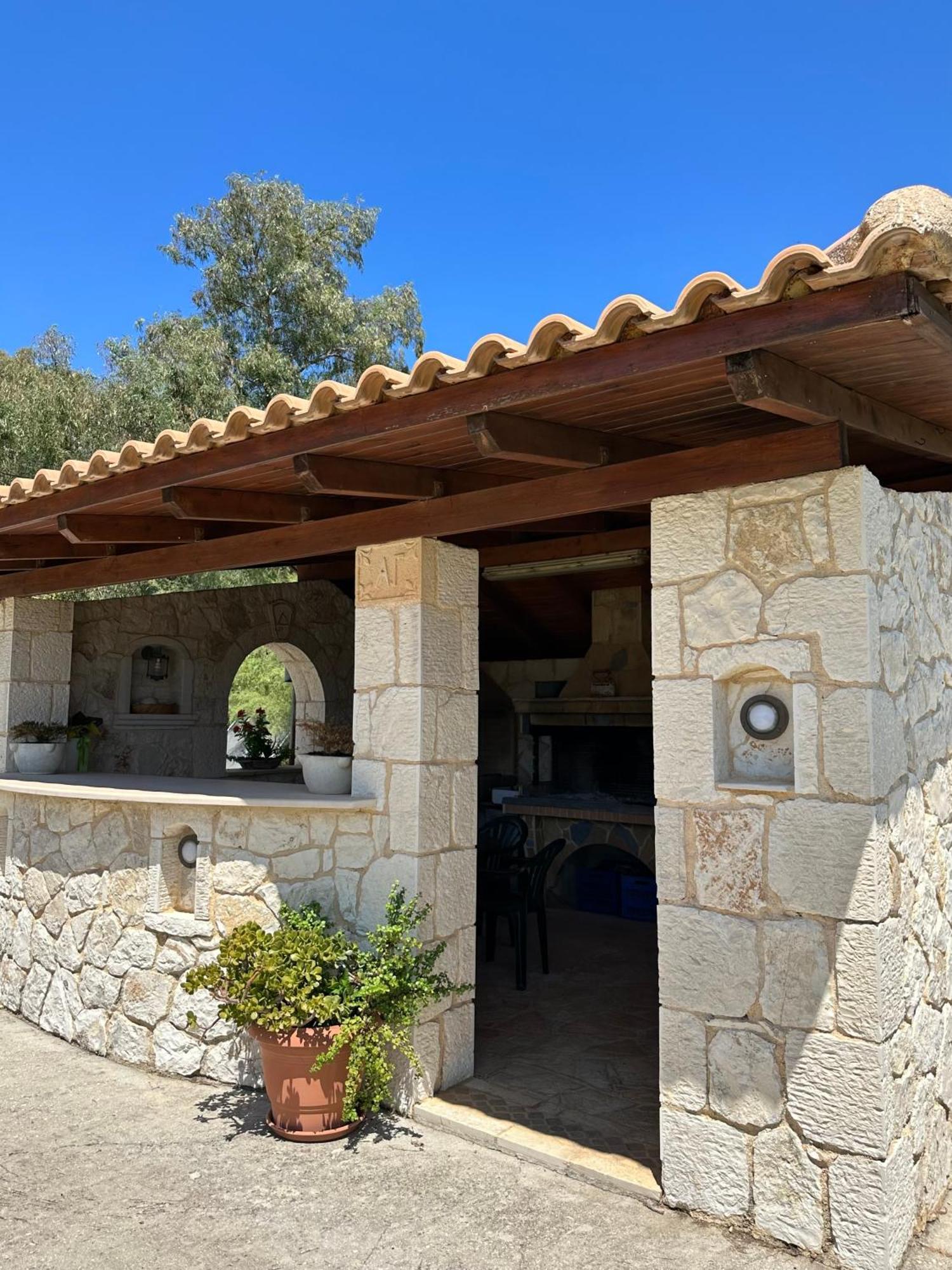 Pagonis Studios Lixouri Exterior foto