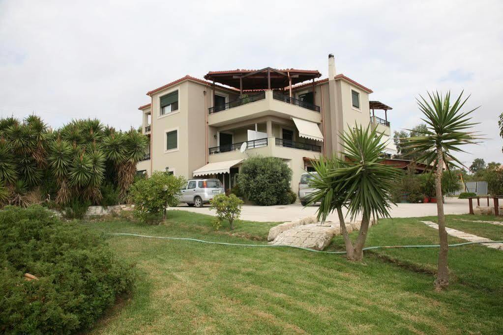 Pagonis Studios Lixouri Exterior foto